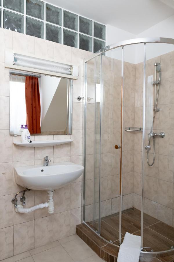 Liszt Apartman Pécs Zewnętrze zdjęcie